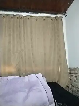 Bicky_25's Live XXX Chat