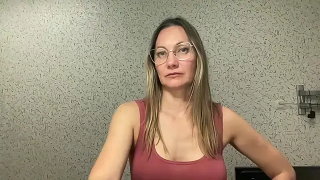 Živý XXX chat Feyoraa