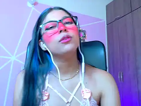 _ALLYSON18_'s Live XXX Chat