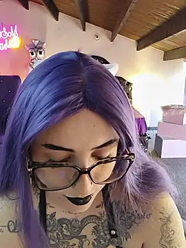 LilithDark666 即時 XXX 聊天