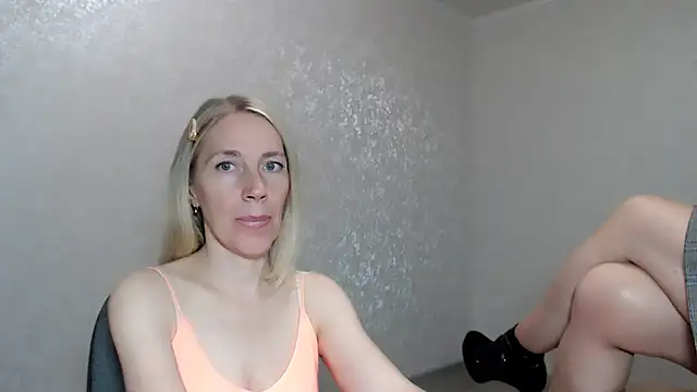 XXX chat uživo modela Javelinka