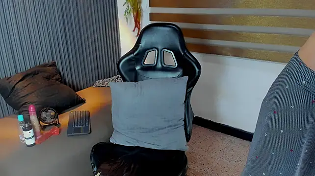 Czat XXX na żywo – LianFerrer1