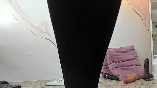 Belle_Brunette 现场XXX聊天