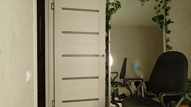 XXX chat uživo modela LioraWeiss