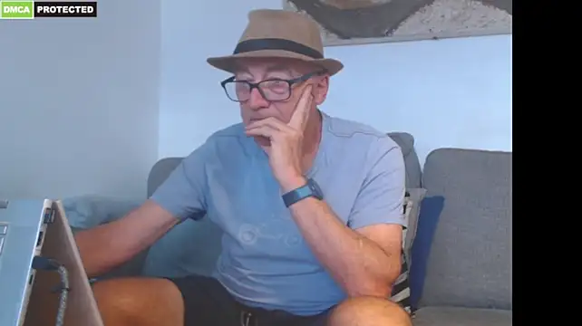 XXX chat uživo modela bluedae1