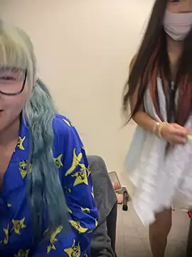 Rocket-Girl Chat XXX in diretta