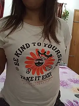 Tanha18 live XXX chat