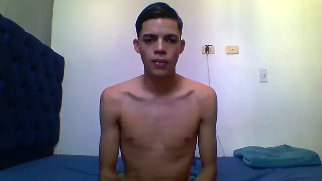 Latinos_2001 现场XXX聊天