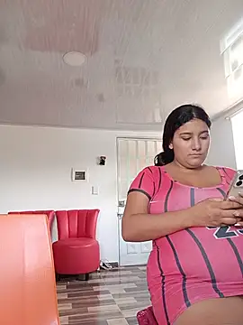 Chat +18 de Sara_y_Amy ao vivo