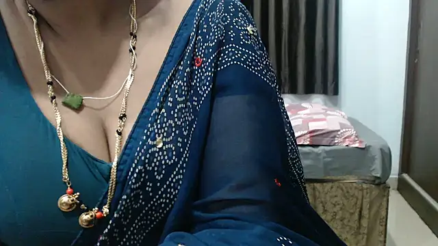 sunitha-3 现场XXX聊天