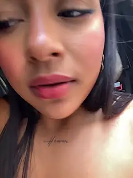 Mariangel_11's Live XXX Chat