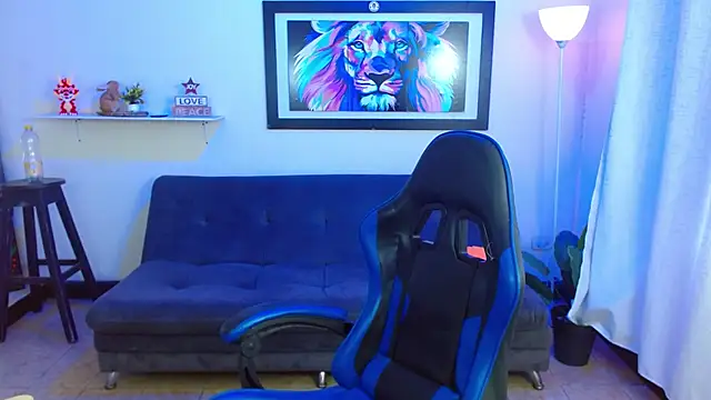 alexcum_18 webkamerás műsora