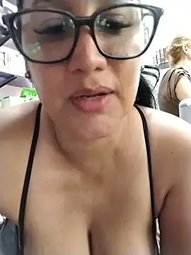 keilymadam XXX чат на живо