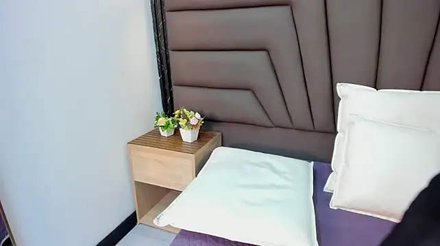 Show de NaomiSteward na webcam