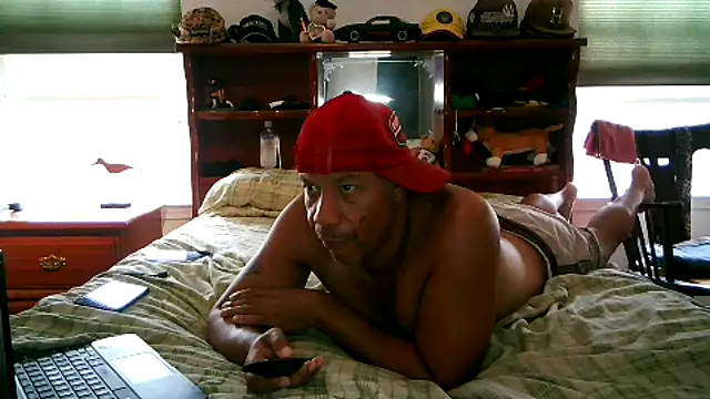 Chat XXX en directo de pimpdaddy4ever