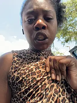 Ebony_Queeen Live XXX-chat