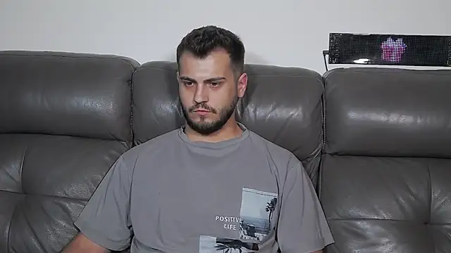 CrazyDom1 Chat XXX live