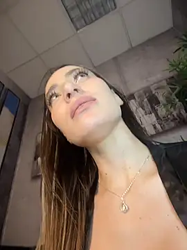 IAmNobodyXXX's Live XXX Chat