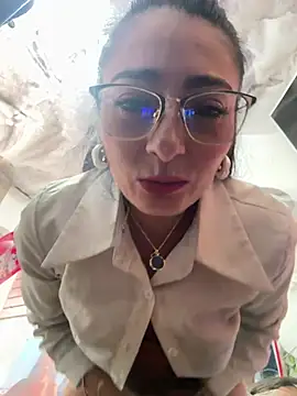 Chat XXX en directo de IsabellaMariet