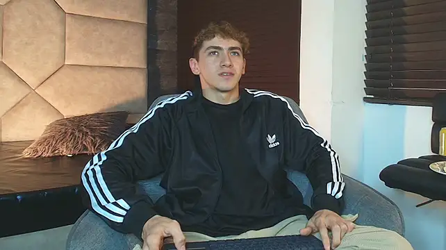 Tyler_Mcrey Live XXX-Chat