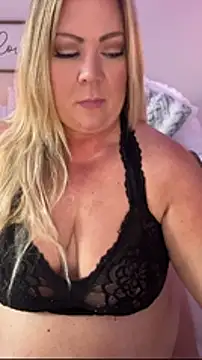 Sweet_JessLoves Chat XXX in diretta
