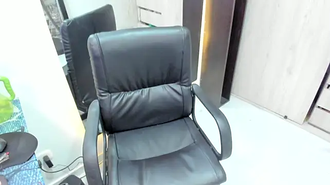 Chat XXX en directo de BellaFlaming