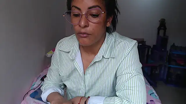kateleyagrey ওয়েবক্যাম শো