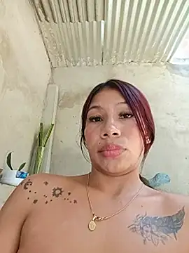 Rous-squir's Live XXX Chat