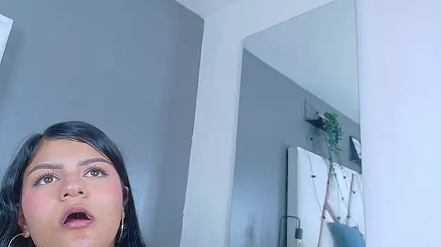 MilaFox__のライブXXXチャット