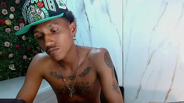 ManSantn Live XXX chat