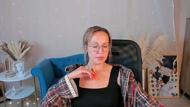 Charlotte_Hudson XXX чат на живо