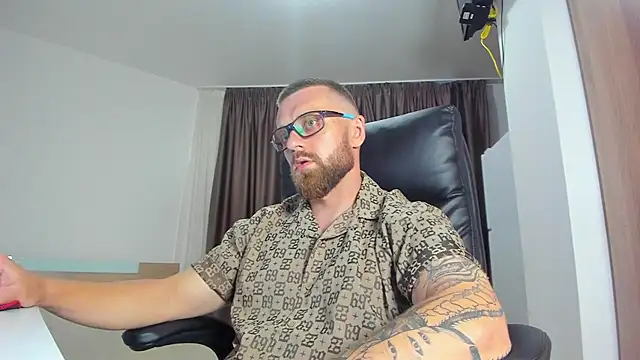 Webkamerová show Findom_guy