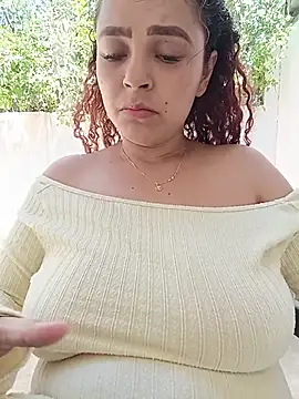 Mommy-Hot's Live XXX Chat
