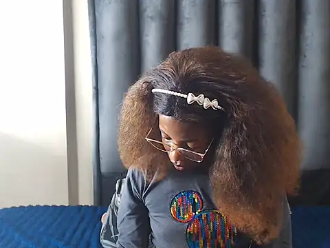 TinyTroubleXXXXX's Live XXX Chat