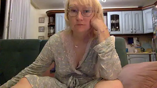 Zeyona élő XXX-chatje