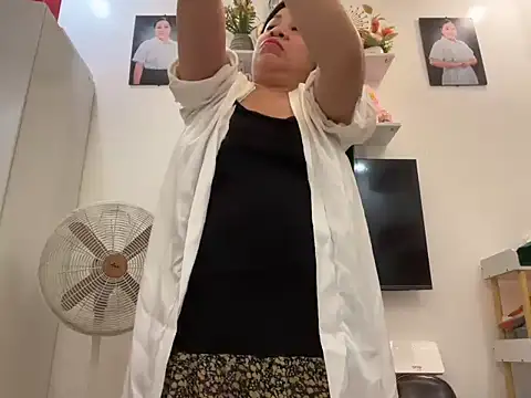 NaughtySCARLETSIN 现场XXX聊天