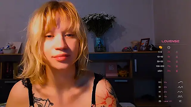 צ'אט XXX בשידור חי של amelia_lye
