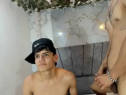 Show modela Alexander_hot_ na web-kameri