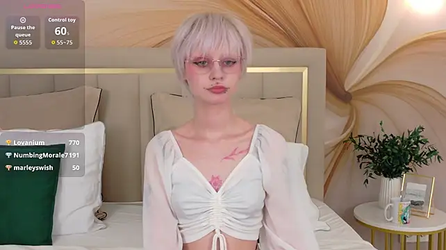 Chat +18 de LauraDiazz ao vivo