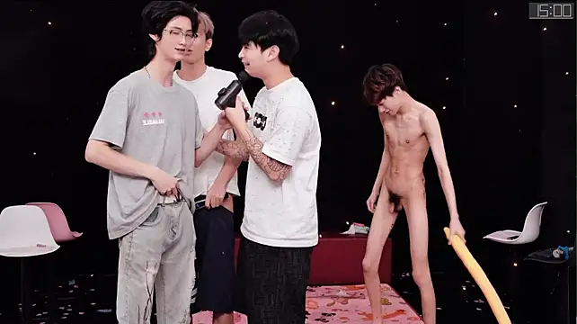 צ'אט XXX בשידור חי של Chenyong123
