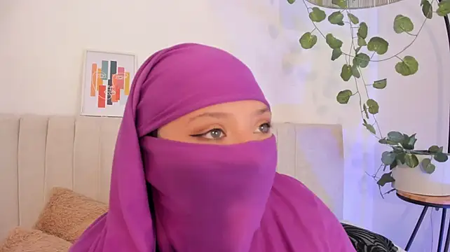 צ'אט XXX בשידור חי של Maysanoor