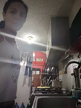 BasmaHernandez Chat XXX live