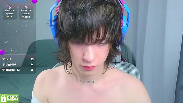 LeonBoykisser – webcam-show