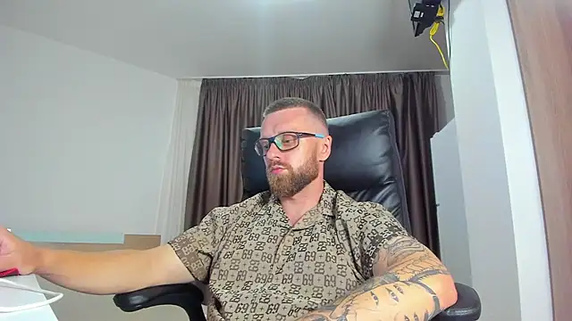 Онлайн чат XXX Findom_guy