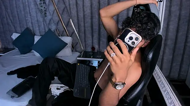 عرض كام NicolaiKarav
