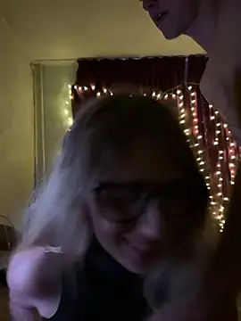 GlacePeach Webcam-Show