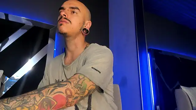 Chatroom XXX en direct de kaletattoo