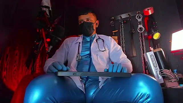 Master_Connor_BDSM Chat XXX in diretta