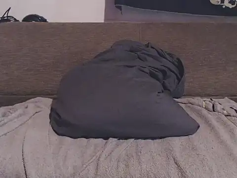 maxstache webcam show
