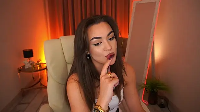 צ'אט XXX בשידור חי של DevilishCandy